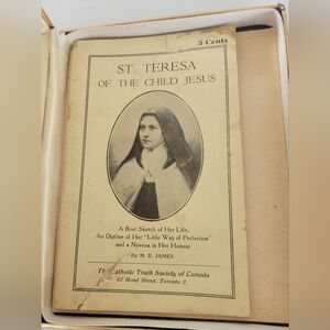 VINTAGE St. Teresa of the Child Jesus Booklet And Rosary. Extra Rosary Included